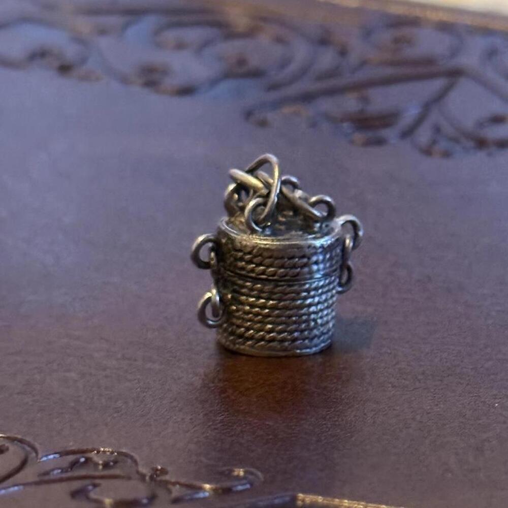 Vintage Sterling Silver Basket Canister Pendant/Charm - Picture 4 of 4